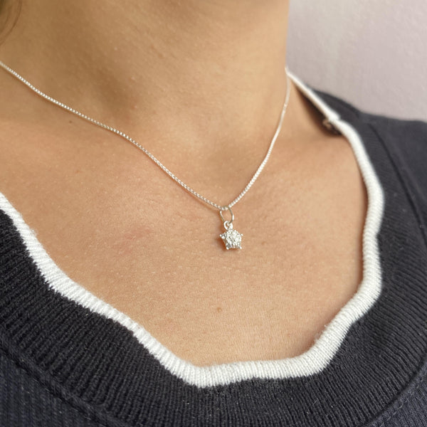 COLAR ESTRELA COM 6 PEDRAS CRISTAL