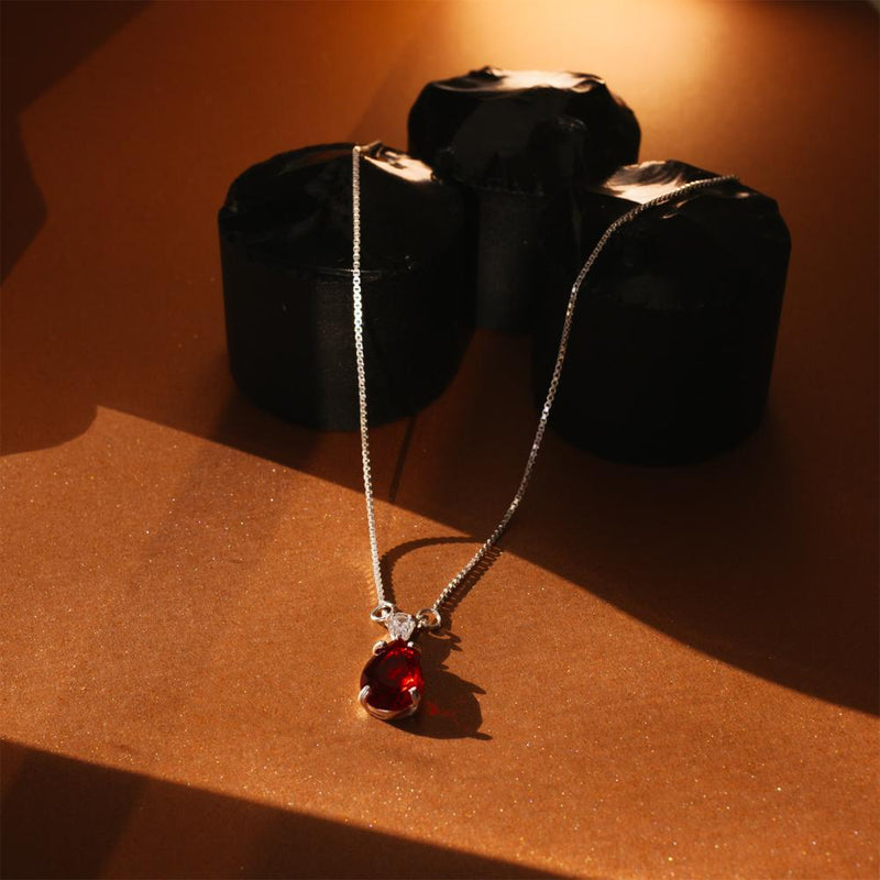 COLAR GOTA COM ZIRCONIA